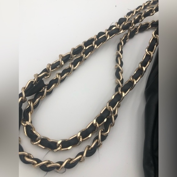 🔥GLORIA VANDERBILT vintage quilted chain bag - Picture 2 of 7